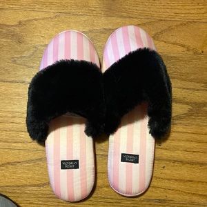 Victoria’s Secret slippers size small never worn